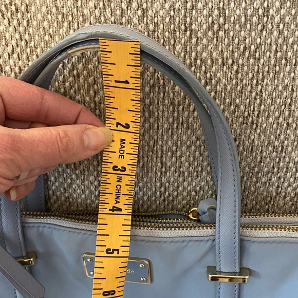 EUC Kate Spade Wilson Road Alyse Shoulders Cloud Bag/crossbody like new in & out - Picture 10 of 17